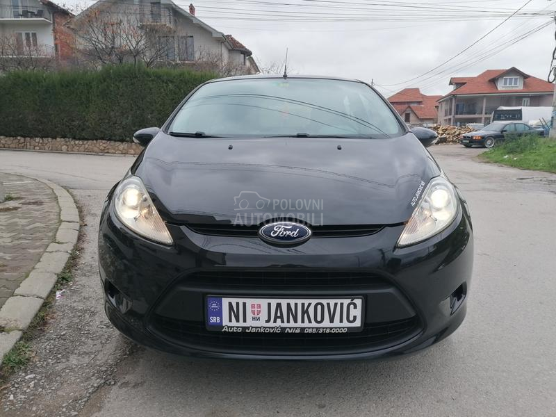 Ford Fiesta 1.2i TREND LINE CH