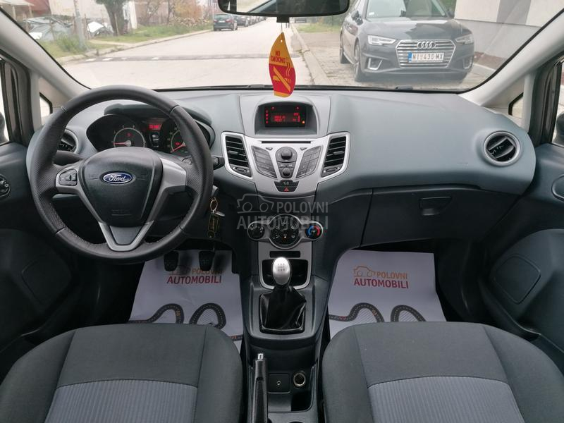 Ford Fiesta 1.2i TREND LINE CH