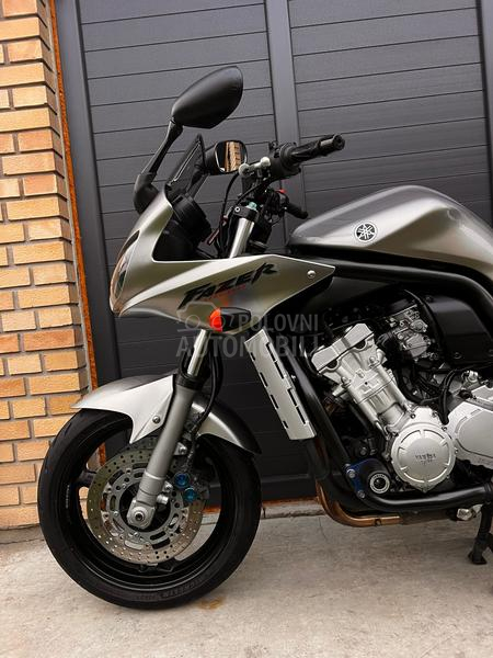 Yamaha FAZER CH TOP
