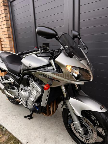 Yamaha FAZER CH TOP