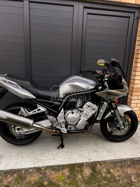 Yamaha FAZER CH TOP