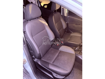 207 kompletan enterijer za Peugeot 206, 206 plus, 207 ... od 2000. do 2016. god.