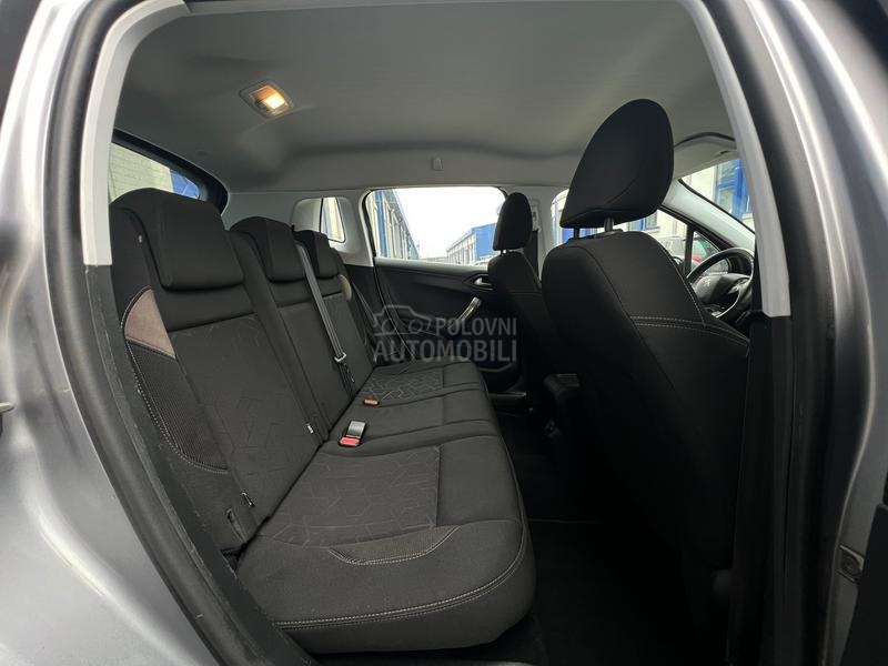 Peugeot 2008 ALURE V.serv/nav