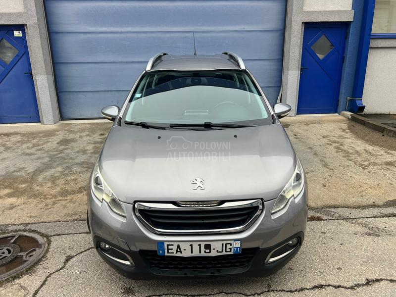 Peugeot 2008 ALURE V.serv/nav