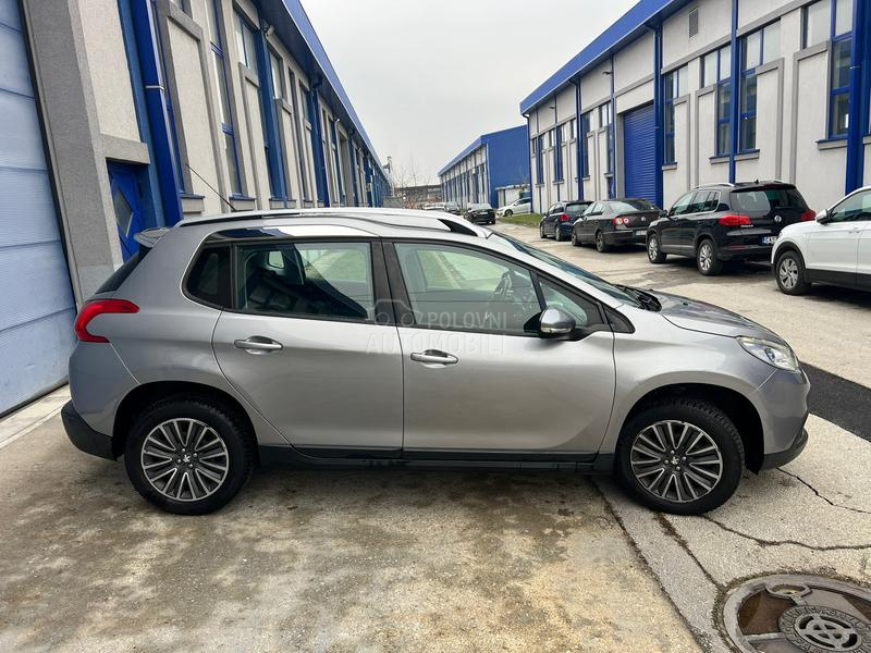 Peugeot 2008 ALURE V.serv/nav