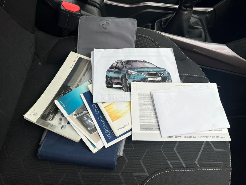 Peugeot 2008 ALURE V.serv/nav