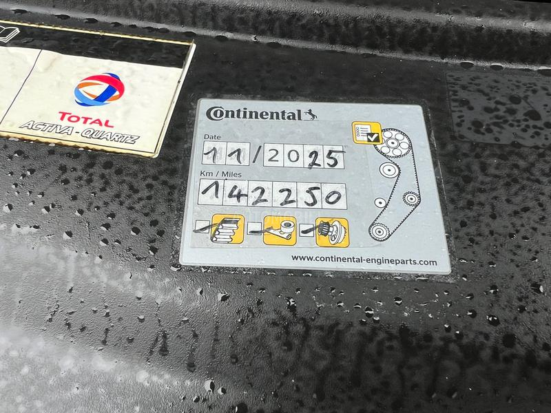 Peugeot 2008 ALURE V.serv/nav