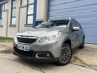 Peugeot 2008 ALURE V.serv/nav