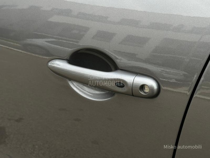 Renault Clio 1.2 TCE Aut Nav Led