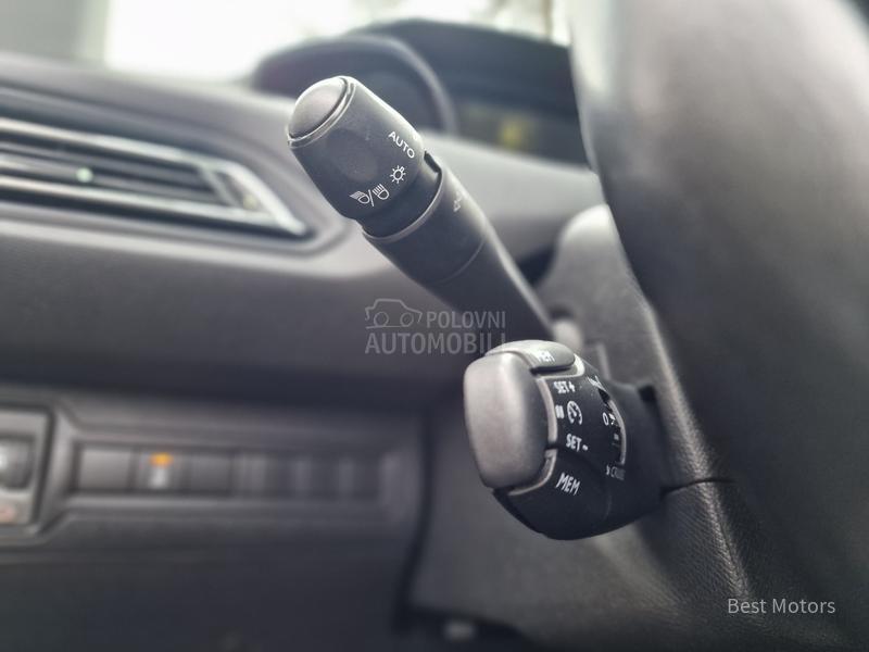 Peugeot 308 1.2b 110 BUSINESS