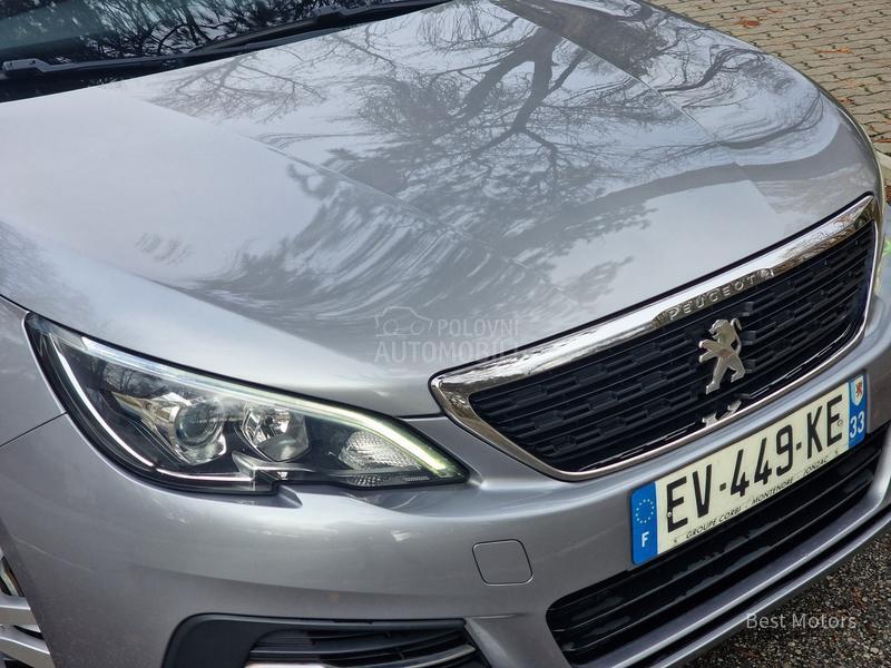 Peugeot 308 1.2b 110 BUSINESS