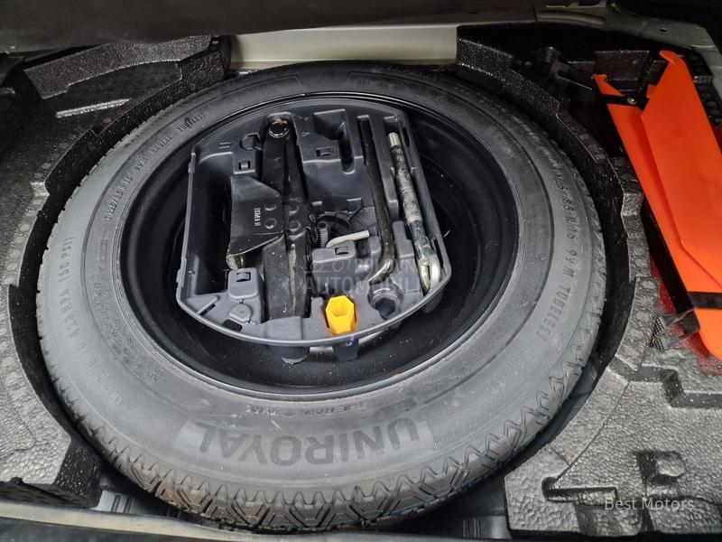 Peugeot 308 1.2b 110 BUSINESS