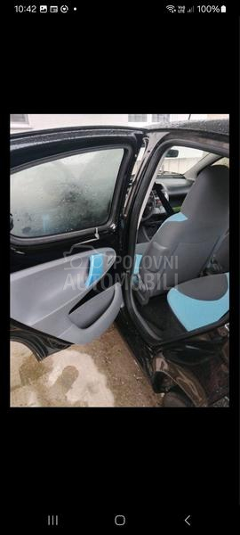 Peugeot 107 rezervisan