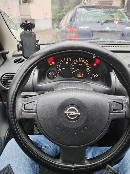 Opel Corsa C 16v