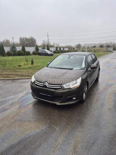 Citroen C4 2013. god. -  kompletan auto u delovima