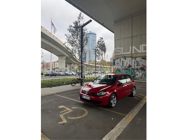 Volkswagen Golf 6 1.6 ULAGANJA BEZ