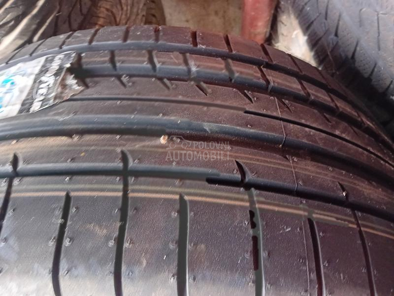 Goodyear 285/40 R21 Letnja