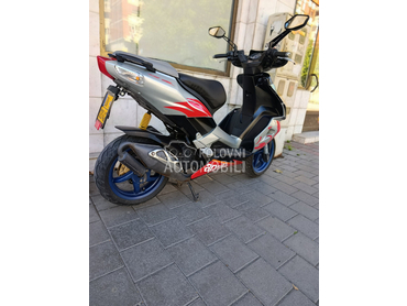 Aprilia sr 50 di tech