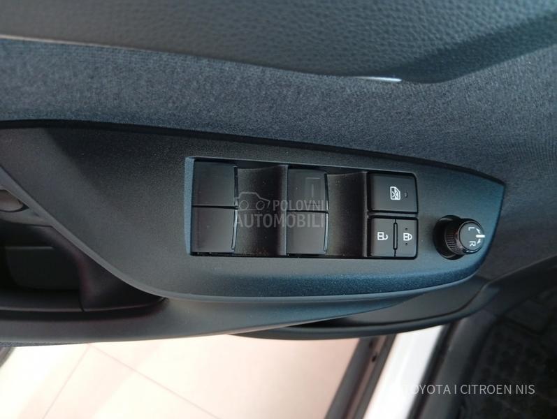 Toyota Yaris Cross SOL