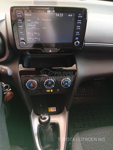 Toyota Yaris Cross SOL