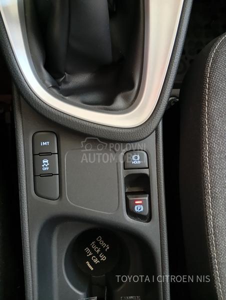 Toyota Yaris Cross SOL