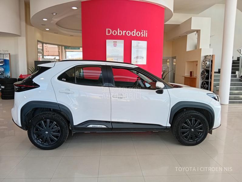 Toyota Yaris Cross SOL