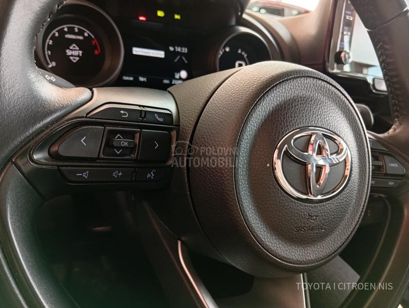 Toyota Yaris Cross SOL