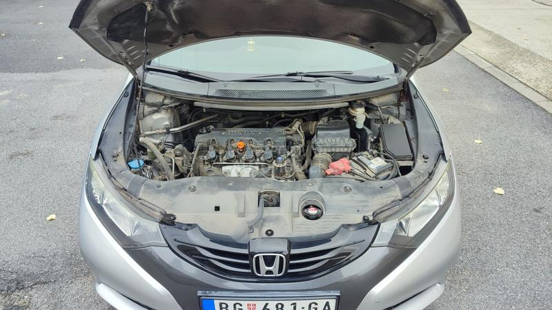 Honda Civic 1.8 i-VTEC COMFORT