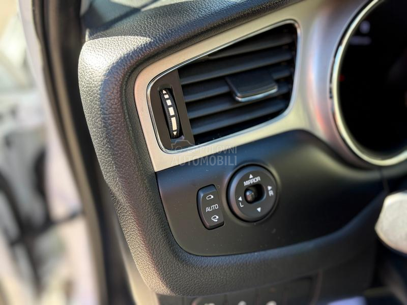 Kia cee`d sw 1.6 CVVT GDI Trend