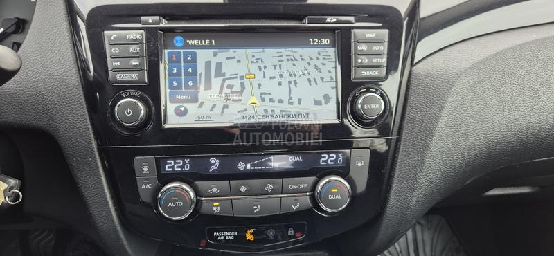 Nissan Qashqai 1.2 i NAV KAM