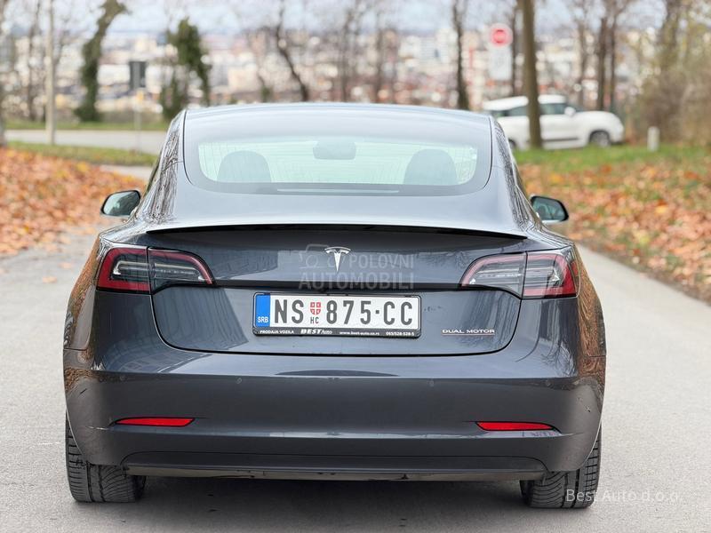 Tesla Model 3 Performance