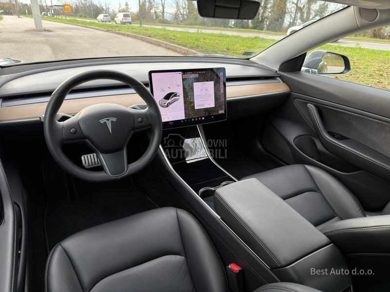 Tesla Model 3 Performance