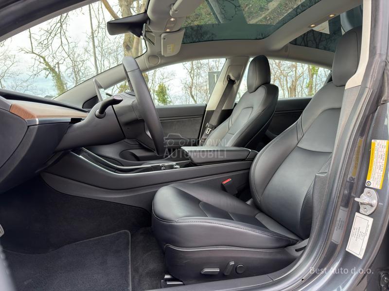 Tesla Model 3 Performance