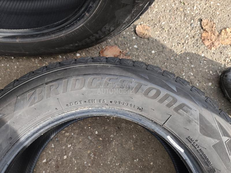 Bridgestone 225/65 R17 Zimska
