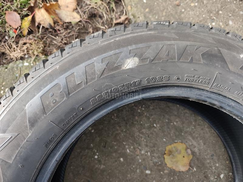 Bridgestone 225/65 R17 Zimska