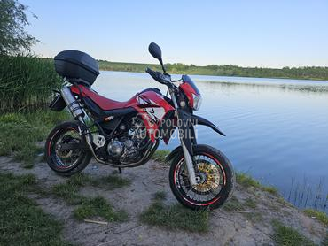 Yamaha xt660x