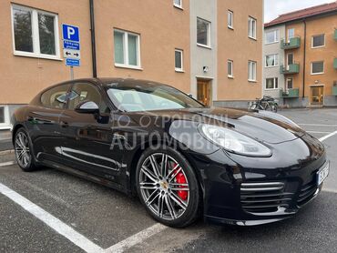 Porsche Panamera 4.8 V8 GTS