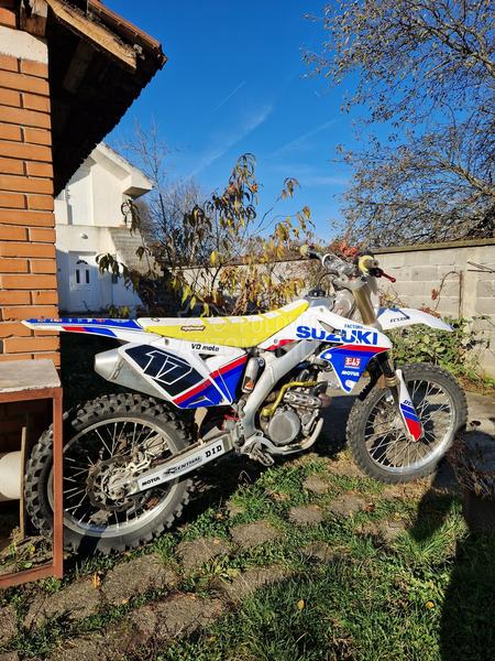 Suzuki rmz 250