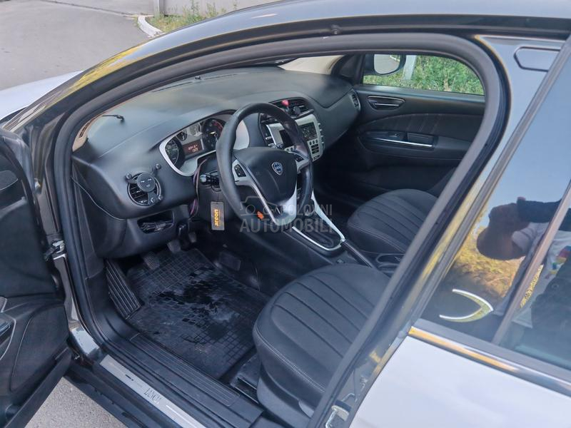 Lancia Delta 1.4 t jet