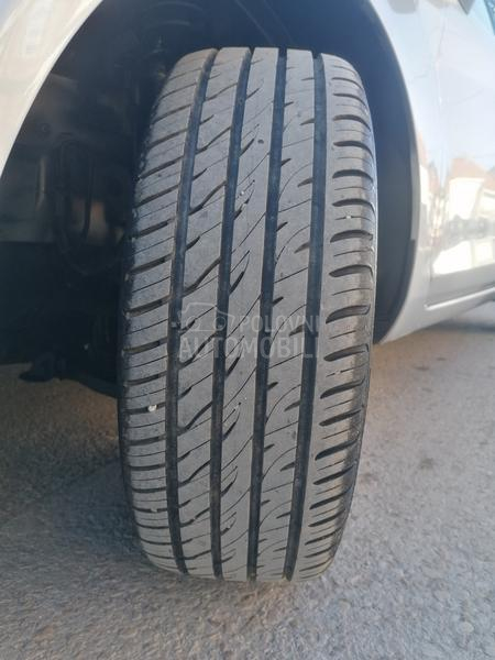 Ford Fiesta 1.0i TREND LINE CH