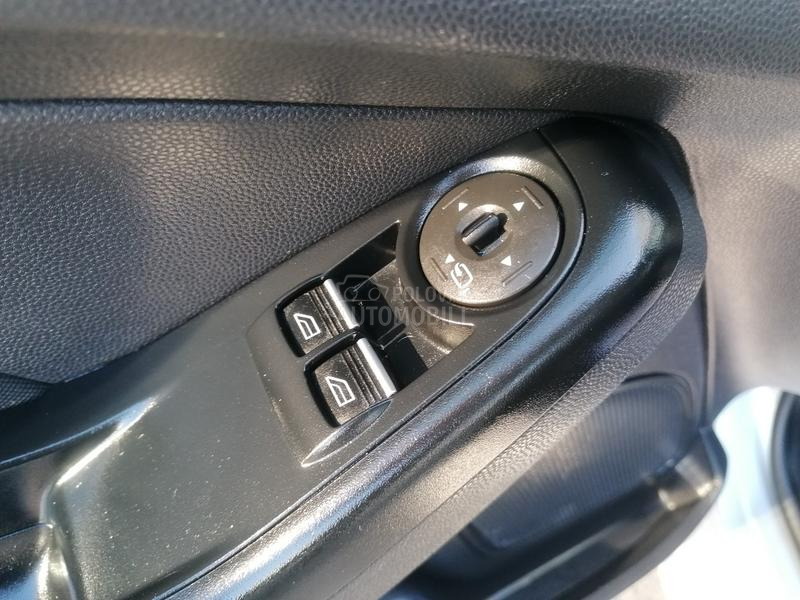 Ford Fiesta 1.0i TREND LINE CH