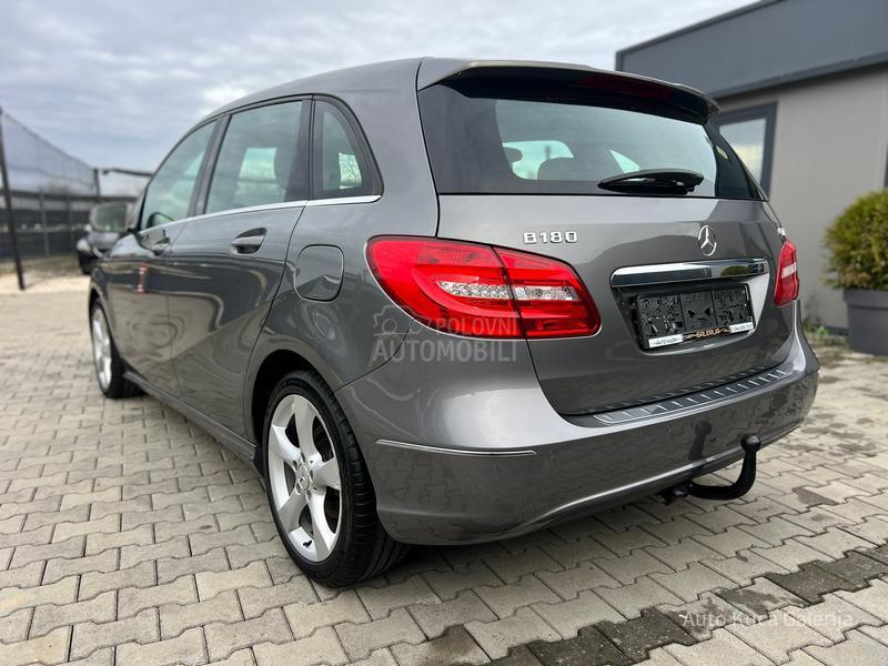 Mercedes Benz B 180 B 180