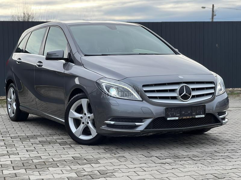 Mercedes Benz B 180 B 180