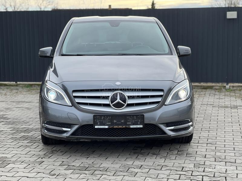 Mercedes Benz B 180 B 180
