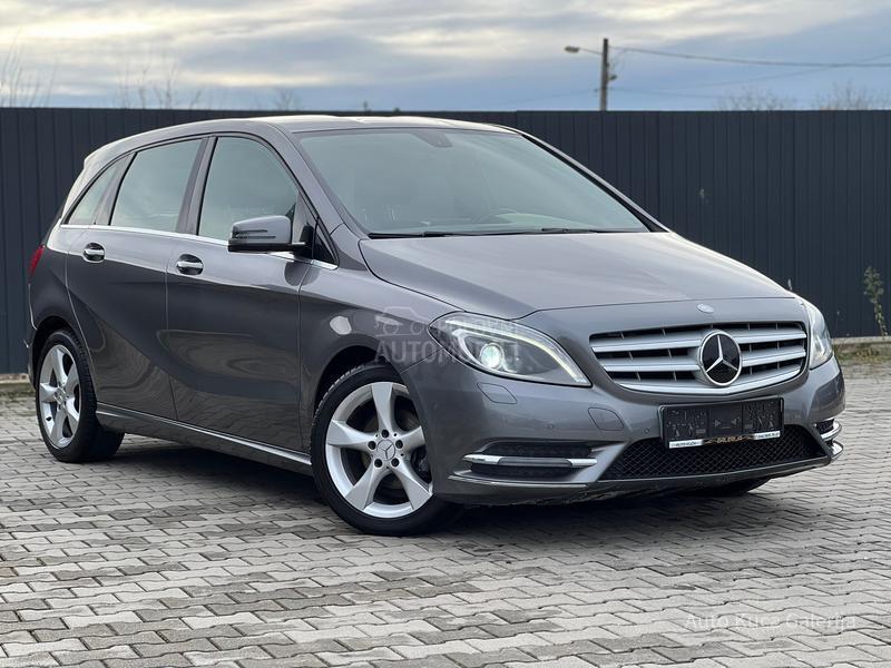 Mercedes Benz B 180 B 180