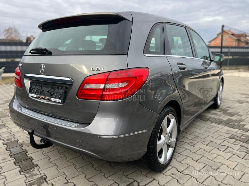 Mercedes Benz B 180 B 180