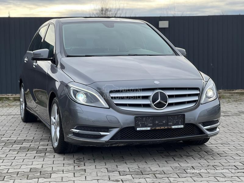 Mercedes Benz B 180 B 180