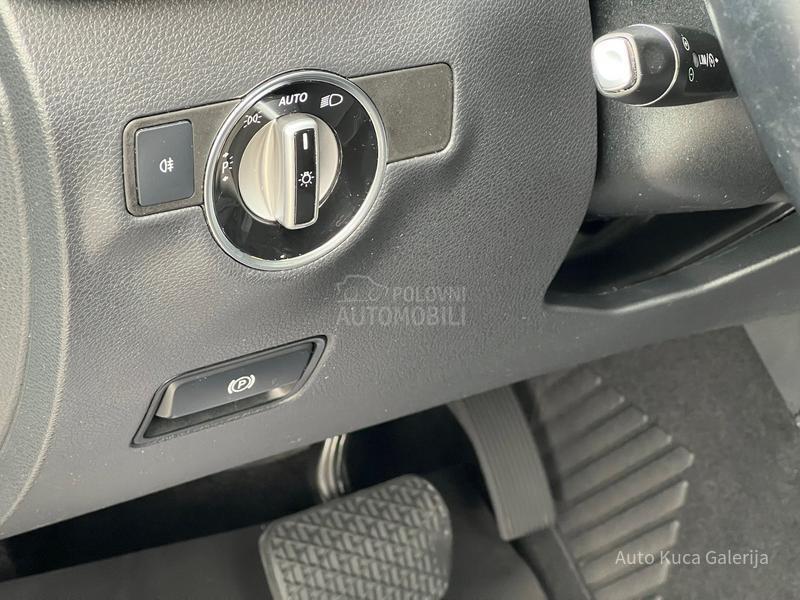 Mercedes Benz B 180 B 180