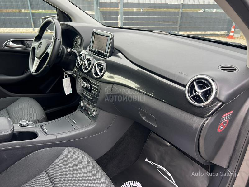 Mercedes Benz B 180 B 180