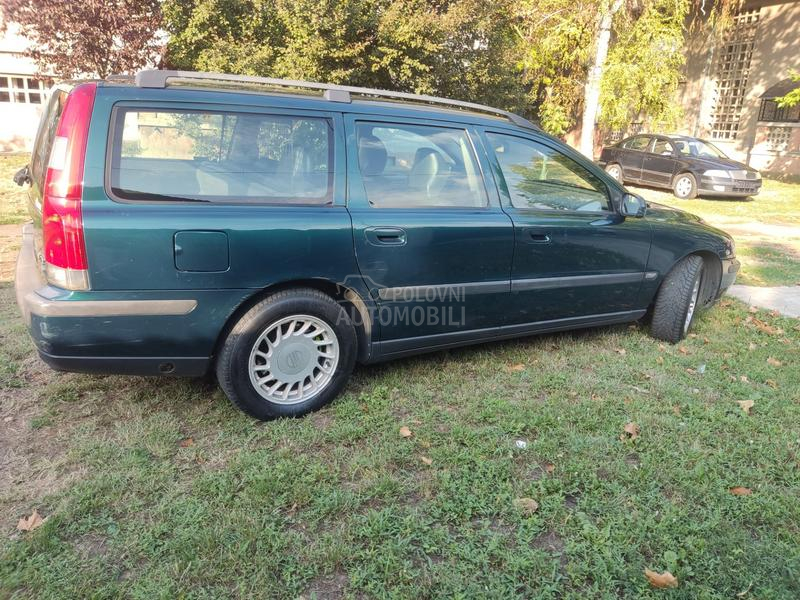 Volvo V70 20 turbo